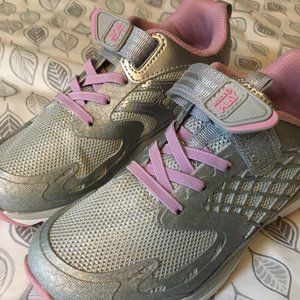 Stride Rite Made to Play Little Kids Girls Sneaker Size 1XW New With Out Tags